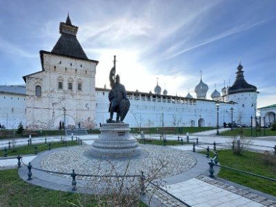 Ростовский кремль (Митрополичий двор)